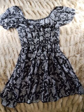 Black Floral Off-Shoulder Mini Dress